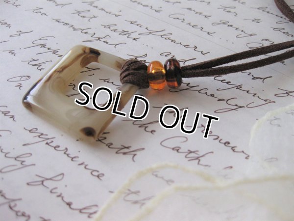 画像6: 【送料無料】【レザーネックレス】◆flower storm◆べっ甲調スクエアチャームのシックな革紐ロングネックレス 2色（メンズ/レディース）