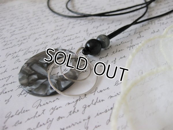 画像5: 【送料無料】【レザーネックレス】◆flower storm◆ 直径3.5cm シェル柄リングモチーフのクールな本牛革ネックレス（革紐ロングネックレス レディース/メンズ）