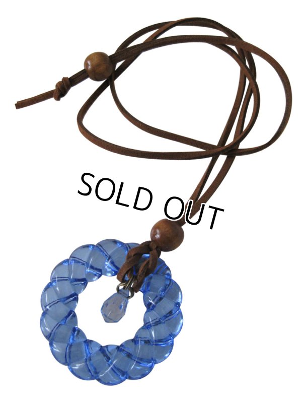 画像9: 【送料無料】【レザーネックレス】◆flower storm◆ 直径4.8cm キュートなポップカラーの大きめリングモチーフ革紐ロングネックレス 3色（レザーネックレス レディース ）