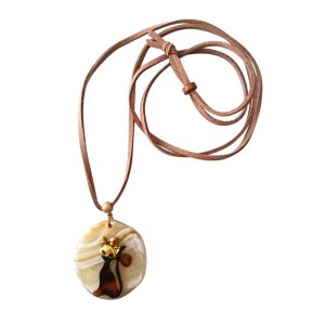 画像: 【送料無料】【レザーネックレス】◆flower storm◆ 仮面をつけた猫＆猫フェイス 革紐ロングネックレス べっ甲調 2種（ アクセサリー ねこ キャット 日本製）