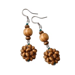 画像: 【送料無料】◆flower storm◆18mm編み玉ウッドビーズ＆ガラスビーズのステンレス製フックピアス (アクセサリー イヤリング サージカルステンレス  木製パーツ TOHOビーズ 天然素材 日本製 ）