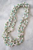 画像2: 【送料無料】◆flower storm◆長さ約130cm スプリングカラーのガラスビーズ ロングネックレス white×green 金属不使用 (アクセサリー 春 夏 TOHOビーズ 日本製 レディース メンズ）