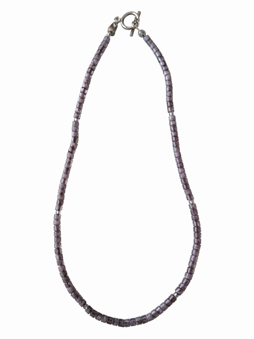 画像1:  【送料無料】◆flower storm◆長さ42cm アクリル樹脂ビーズ＆ガラスビーズのショートネックレス グレーグラデーション 金属アレルギー対応 ( ステンレス TOHOビーズ アクセサリー 日本製 メンズ レディース）