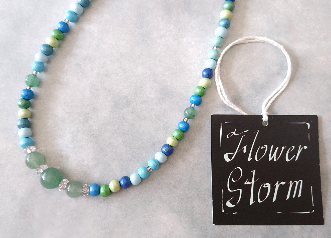 画像: 【送料無料】◆flower storm◆長さ52~57cm 天然石グリーンアベンチュリン、水晶＆ウッドビーズのネックレス マルチカラーグリーン系 アジャスター付 ( パワーストーン 天然木 TOHOビーズ ステンレス アクセサリー 日本製 メンズ レディース） 