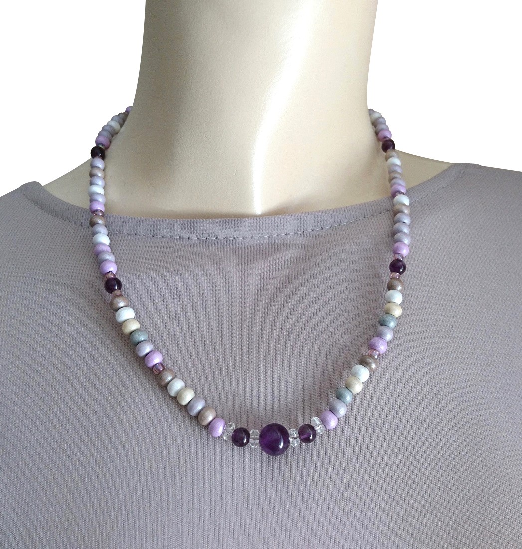 画像: 【送料無料】◆flower storm◆長さ52~57cm 天然石アメジスト、水晶＆ウッドビーズのネックレス マルチカラーパープル系 アジャスター付 ( パワーストーン 2月誕生石 天然木 TOHOビーズ ステンレス アクセサリー 日本製 レディース ）