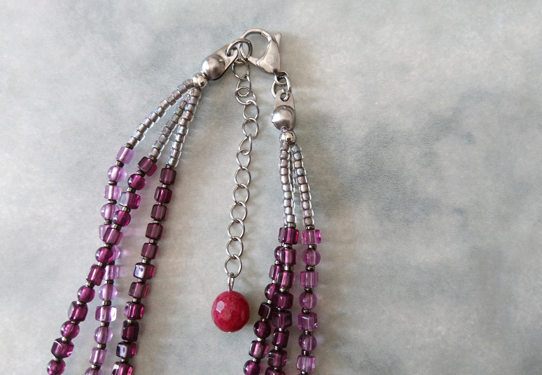 画像8: 【送料無料】◆flower storm◆長さ51~56cm 天然石ルビージェイドと3種のビーズのモーヴ色3連ネックレス  アジャスター付 ( パワーストーン 翡翠 ヒスイ アクリル TOHO 真鍮 ステンレス アクセサリー 日本製 レディース ） 