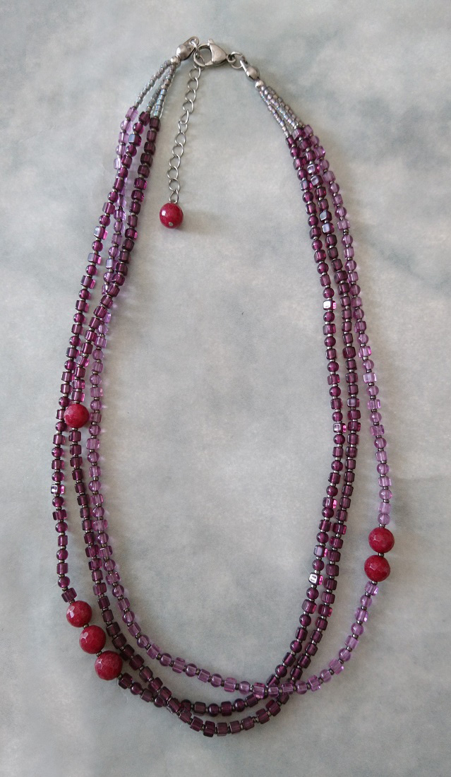 画像2: 【送料無料】◆flower storm◆長さ51~56cm 天然石ルビージェイドと3種のビーズのモーヴ色3連ネックレス  アジャスター付 ( パワーストーン 翡翠 ヒスイ アクリル TOHO 真鍮 ステンレス アクセサリー 日本製 レディース ） 