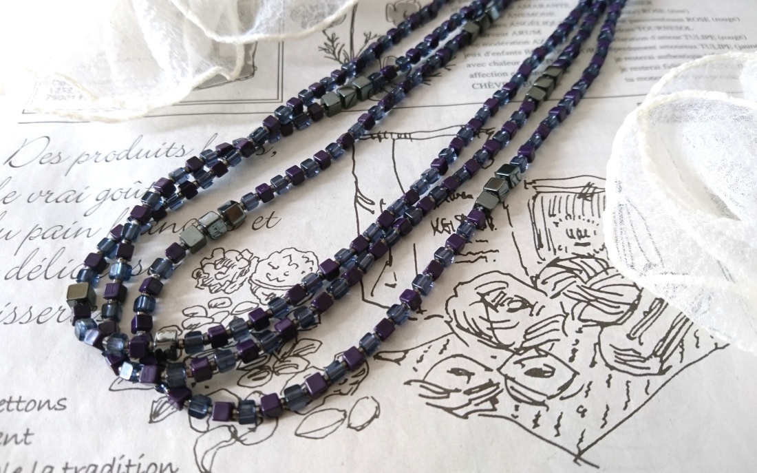 画像5: 【送料無料】◆flower storm◆長さ51~56cm 天然石ヘマタイトと3種のビーズの3連ネックレス  アジャスター付 ( パワーストーン  赤鉄鉱 アクリル TOHO 真鍮 ステンレス アクセサリー 日本製 ）