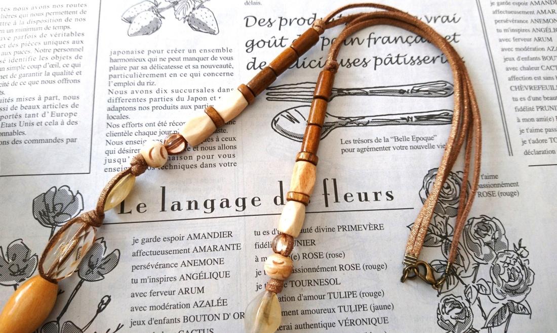 画像7: 【送料無料】◆flower storm◆長さ約72cm 大振り ウッドとアクリル、水牛ビーズの 革紐ロングネックレス ライトマスタード×ブラウン（アクセサリー レザーネックレス 木製 樹脂 バッファローホーン 天然素材 日本製）