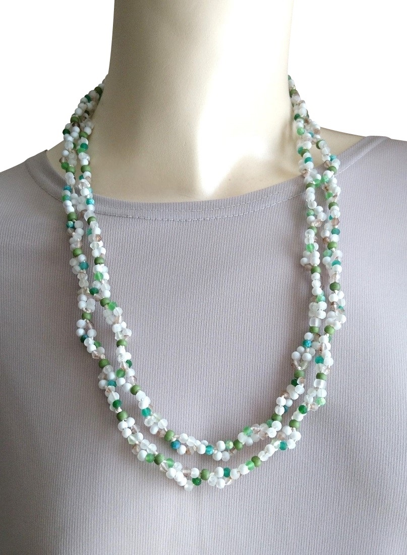 画像5: 【送料無料】◆flower storm◆長さ約130cm スプリングカラーのガラスビーズ ロングネックレス white×green 金属不使用 (アクセサリー 春 夏 TOHOビーズ 日本製 レディース メンズ）