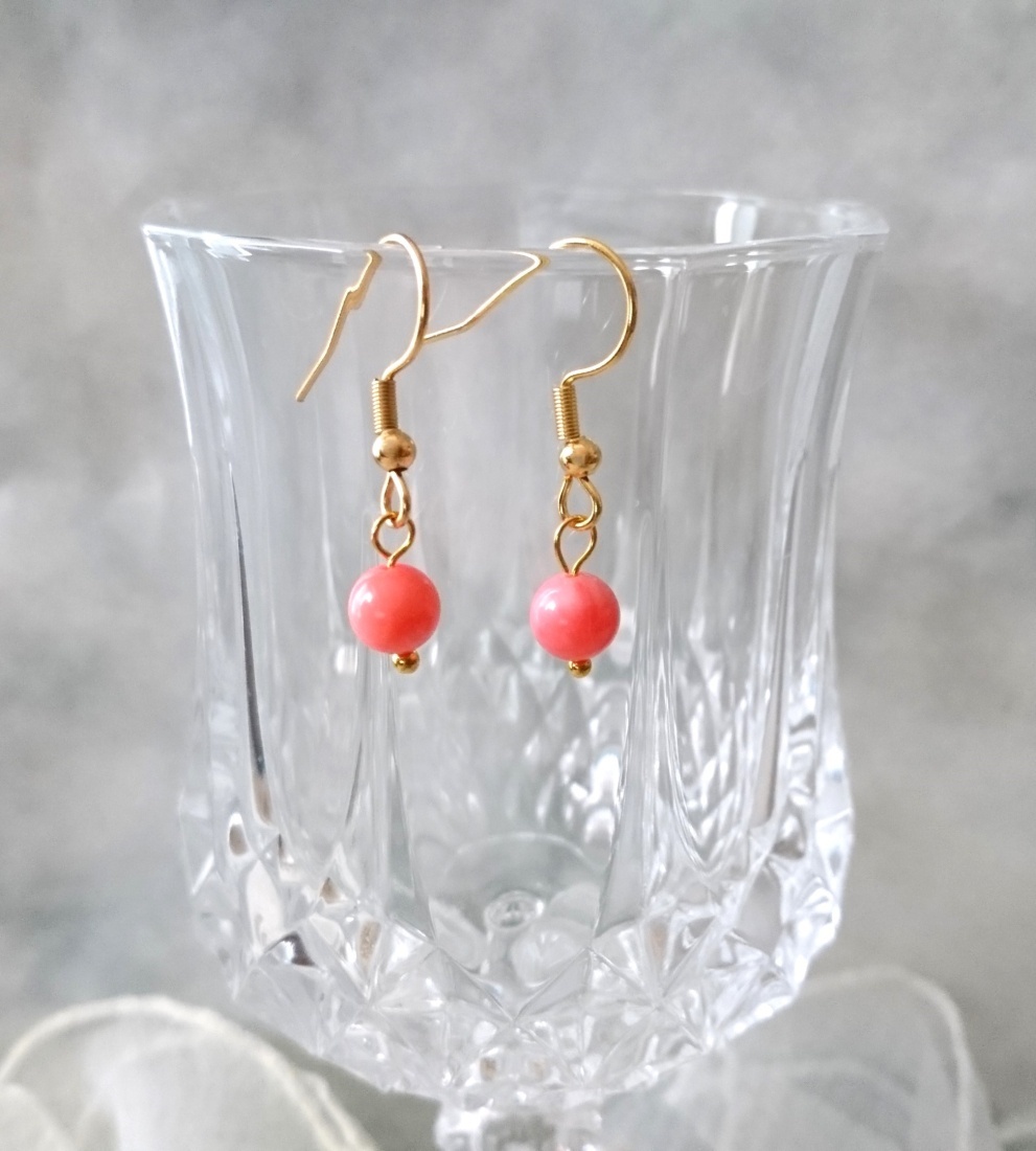 画像3: 【送料無料】【ピアス】◆flower storm◆3月誕生石 ピンク珊瑚のサージカルステンレスフック(SUS316/K18GP) 約6mm ピンクコーラル（珊瑚 サンゴ パワーストーン アレルギー対応 日本製 ）