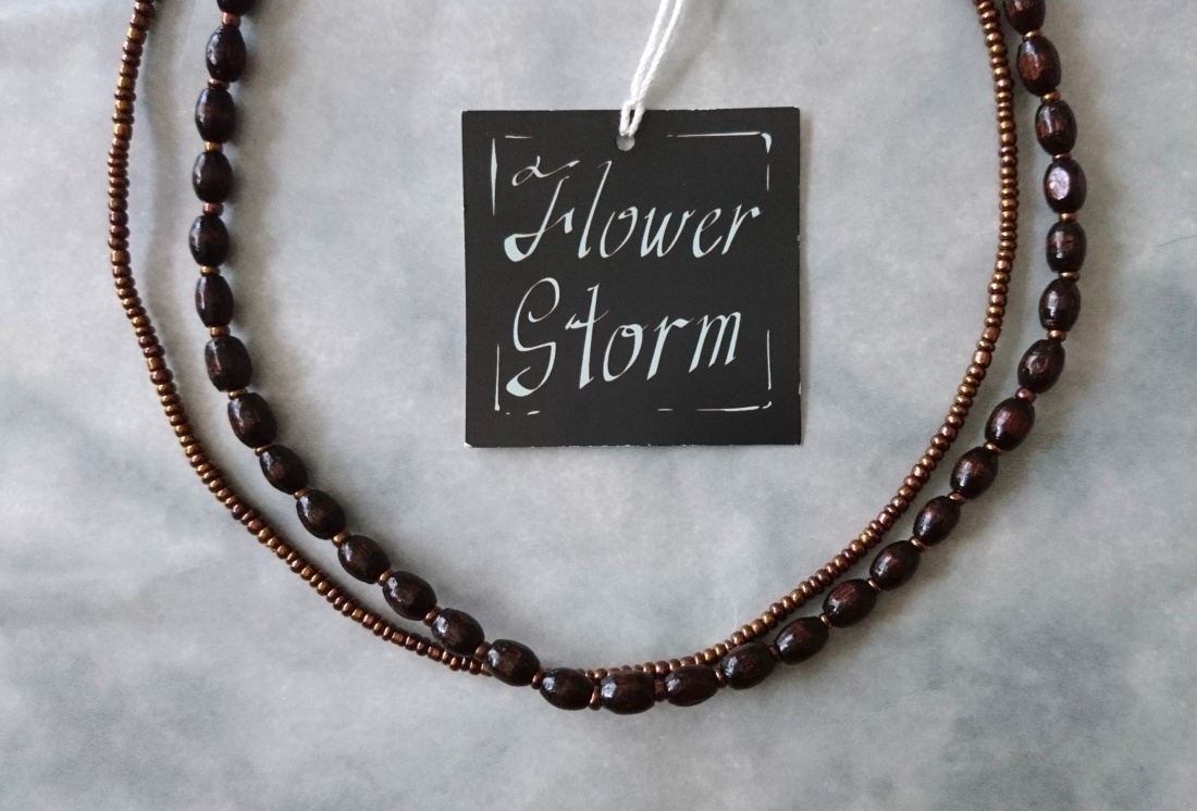 画像5:  【送料無料】◆flower storm◆長さ46cm 濃茶ウッドビーズ×ブロンズカラーのガラスビーズ2連ネックレス ( アクセサリー 木製 ガラス製 真鍮製 レディース メンズ 日本製)