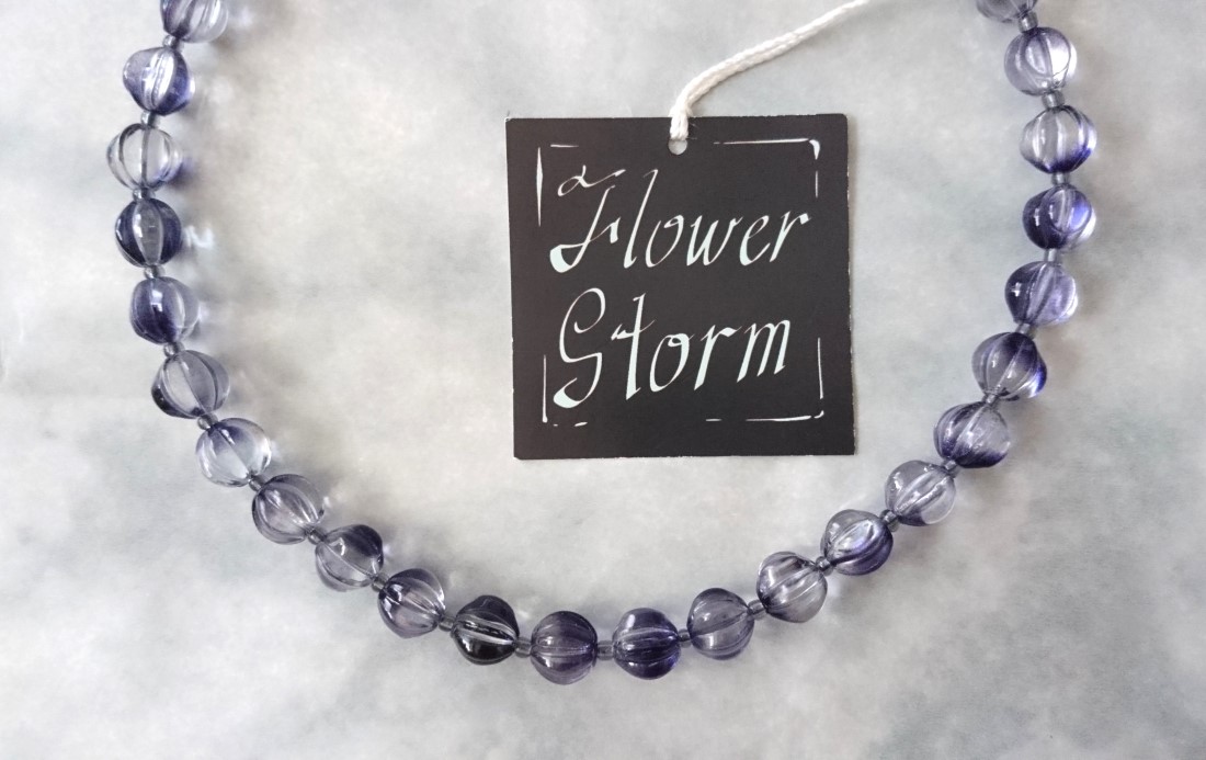 画像5:  【送料無料】◆flower storm◆（長さ43.5cm）クリアネイビー10mm チェコビーズのネックレス ステンレス製留め具 (チェコガラス製 変色防止 アレルギー対応 日本製) 
